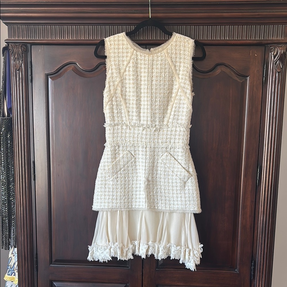 Oscar de la Renta Chic Cream Textured Sleeveless Dress